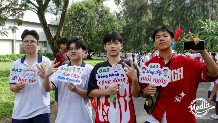 Over 2,000 “Volunteer Steps” from Lawrence S. Ting School spread the spirit of community service